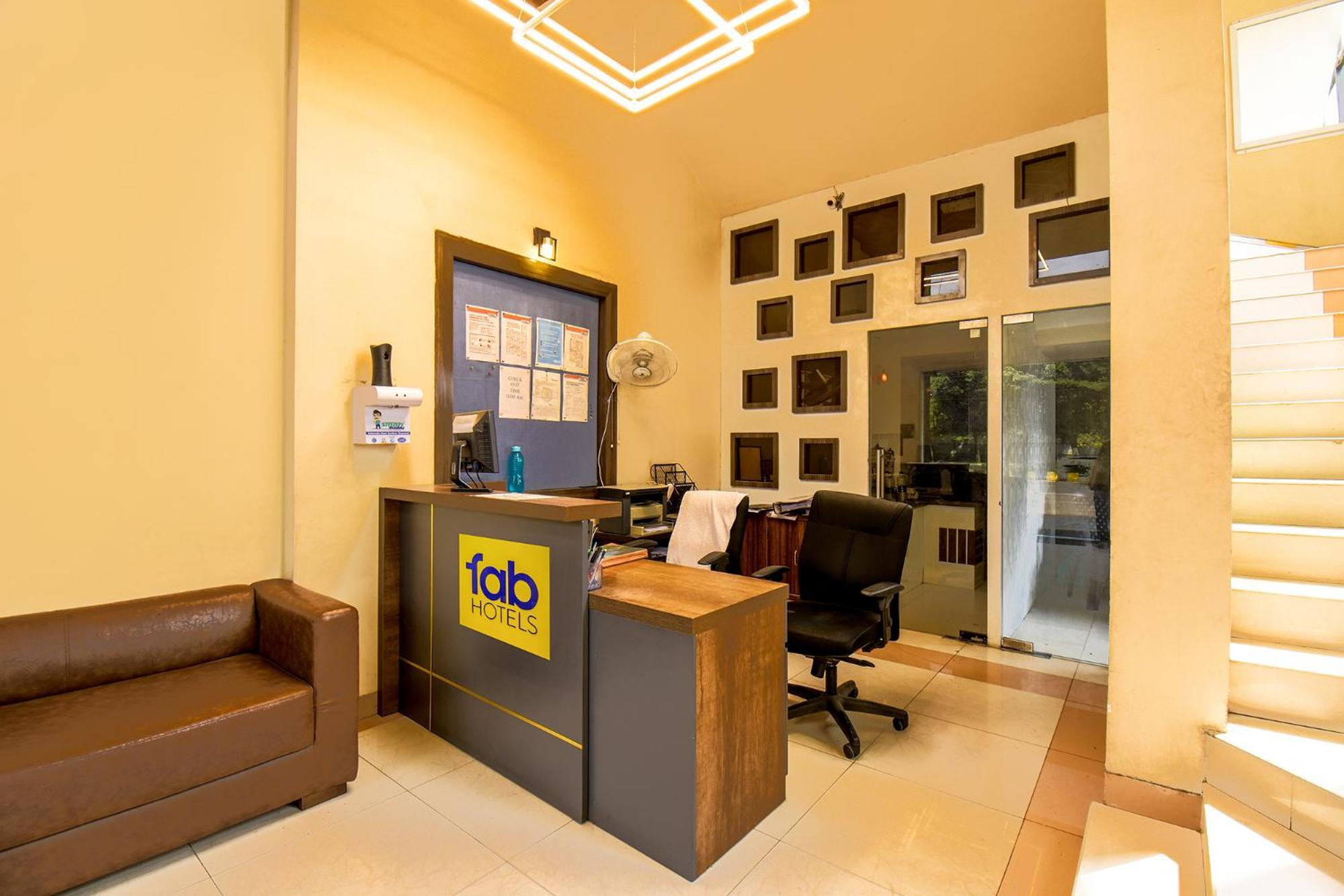 Fabexpress Glory - Nr Skywalk Bridge Hotel Pimpri-Chinchwad Kültér fotó