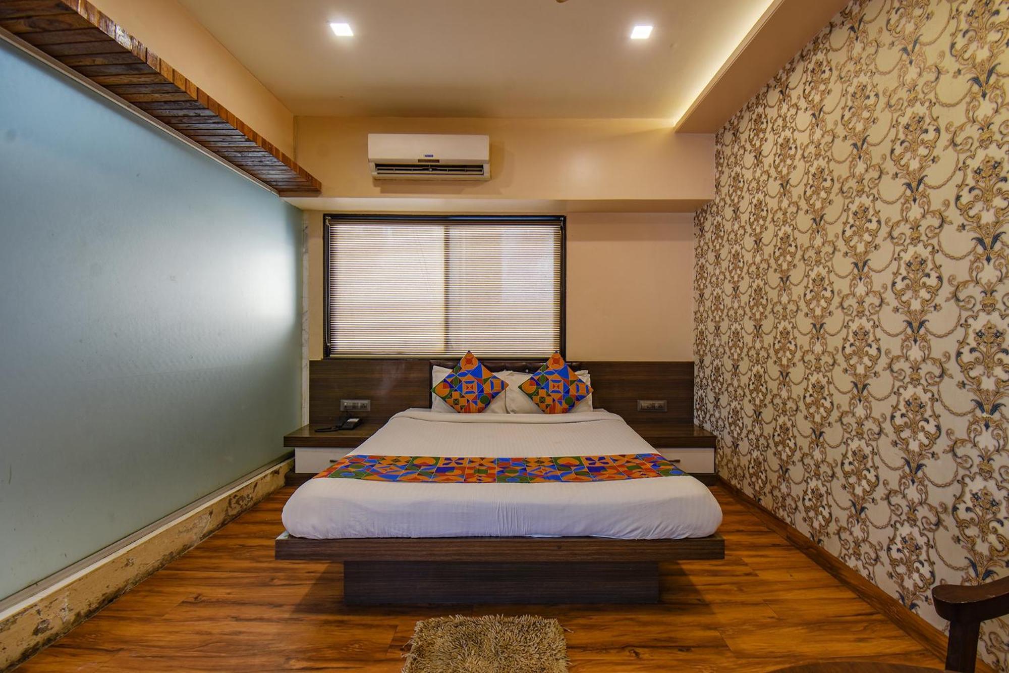 Fabexpress Glory - Nr Skywalk Bridge Hotel Pimpri-Chinchwad Kültér fotó