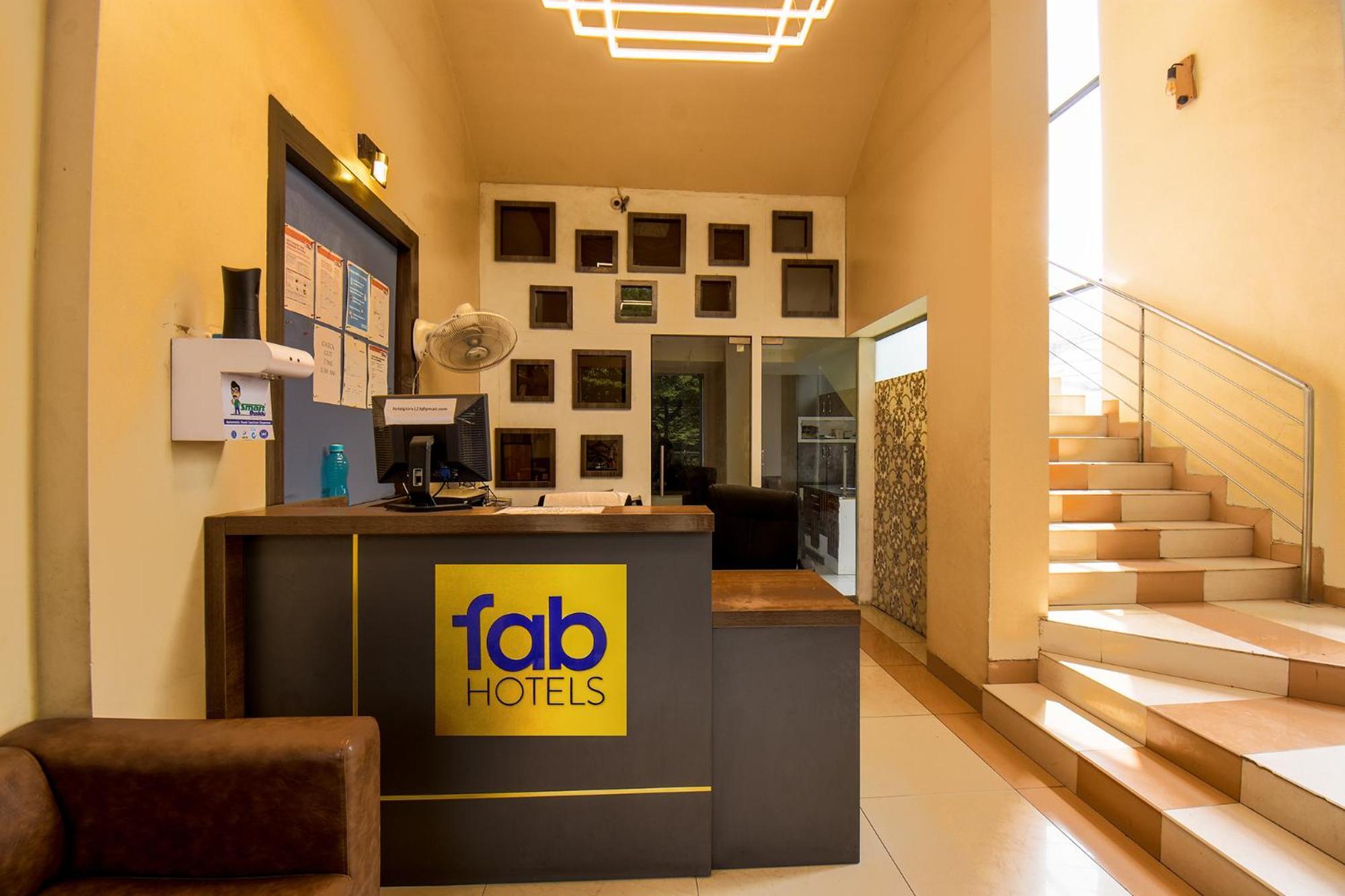 Fabexpress Glory - Nr Skywalk Bridge Hotel Pimpri-Chinchwad Kültér fotó
